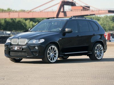 Автостекла BMW X5 E70 c установкой в Москве